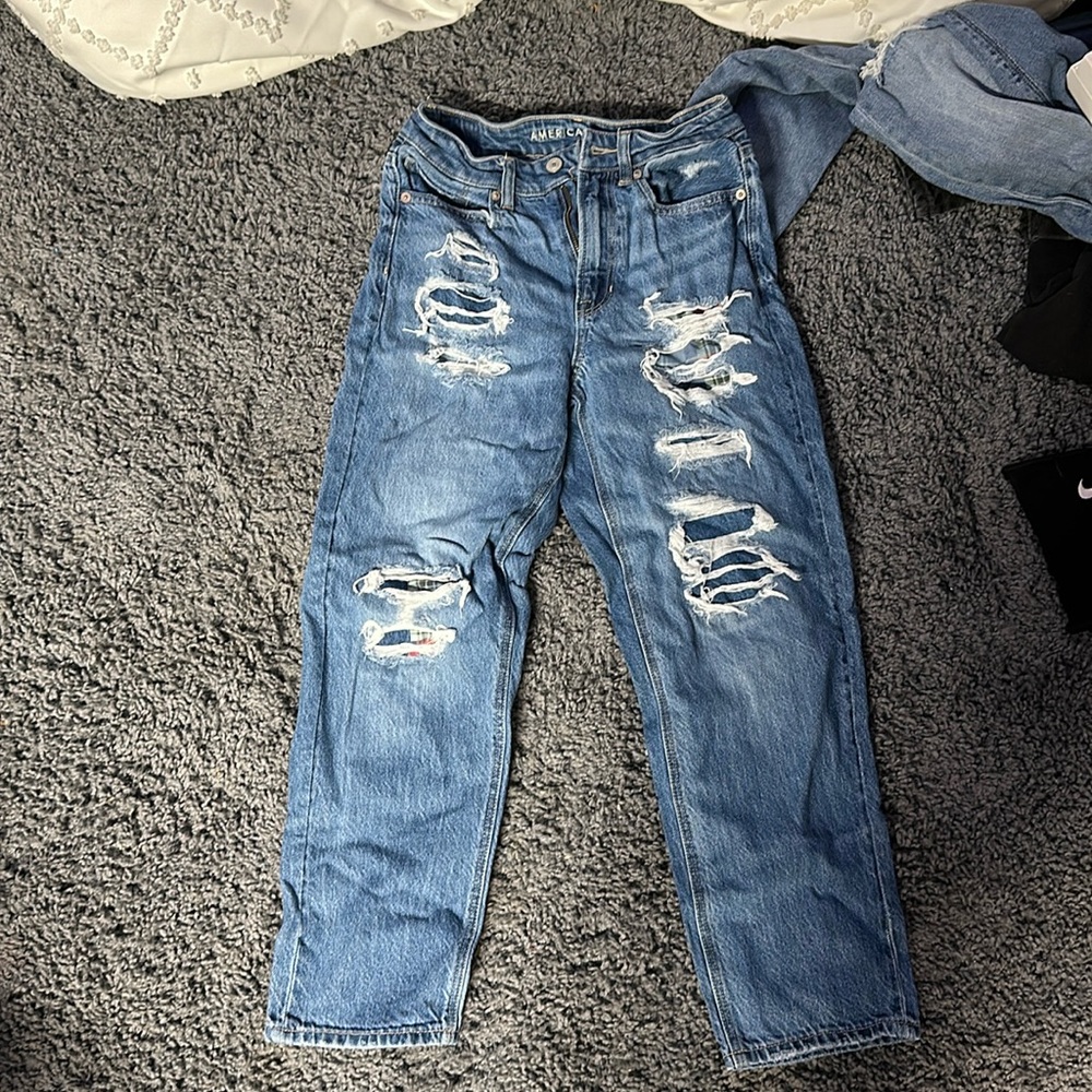 American eagle mom jeans